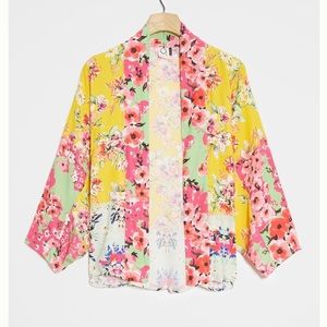 ANTHROPOLOGIE Akemi + Kin Aurora Yellow Pink Green Floral Women’s Kimono NEW
